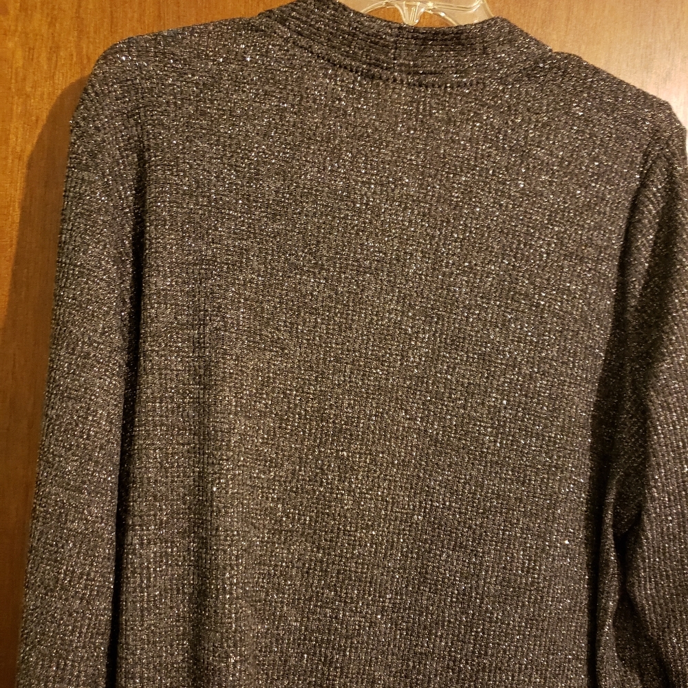 Shrug - Picture 5 of 5